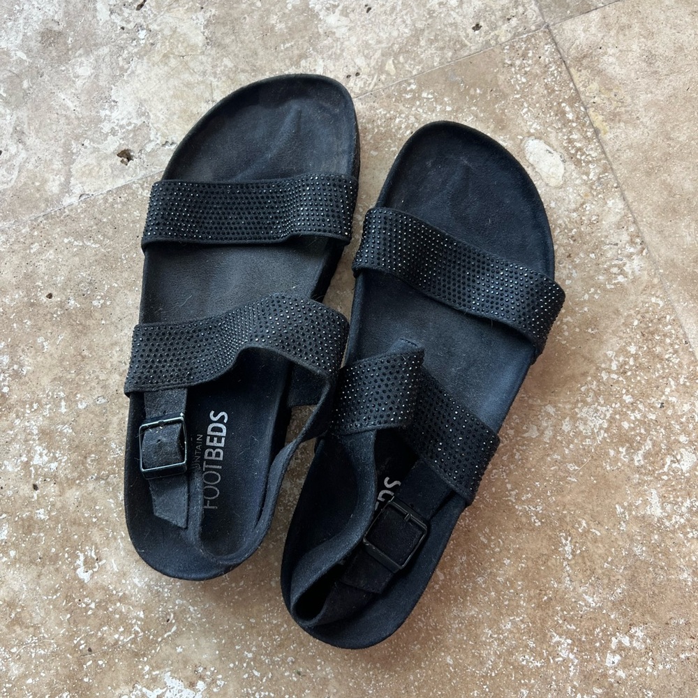 Black Sandals Women’s With Studded Sparkly Straps Silver Buckle size 9